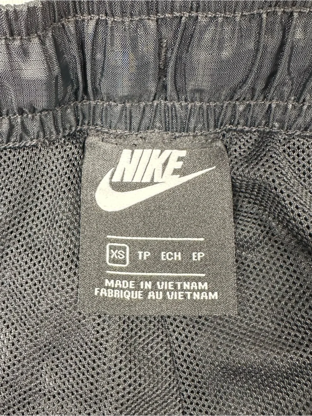 Nike Mens Sportswear Woven Track Pants Black Mesh Lined Activewear 928002-011 XS
